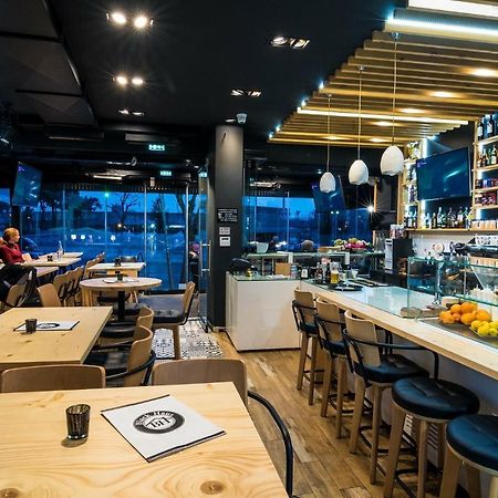 Blackhaus Young Mini Saloniki Zewnętrze zdjęcie